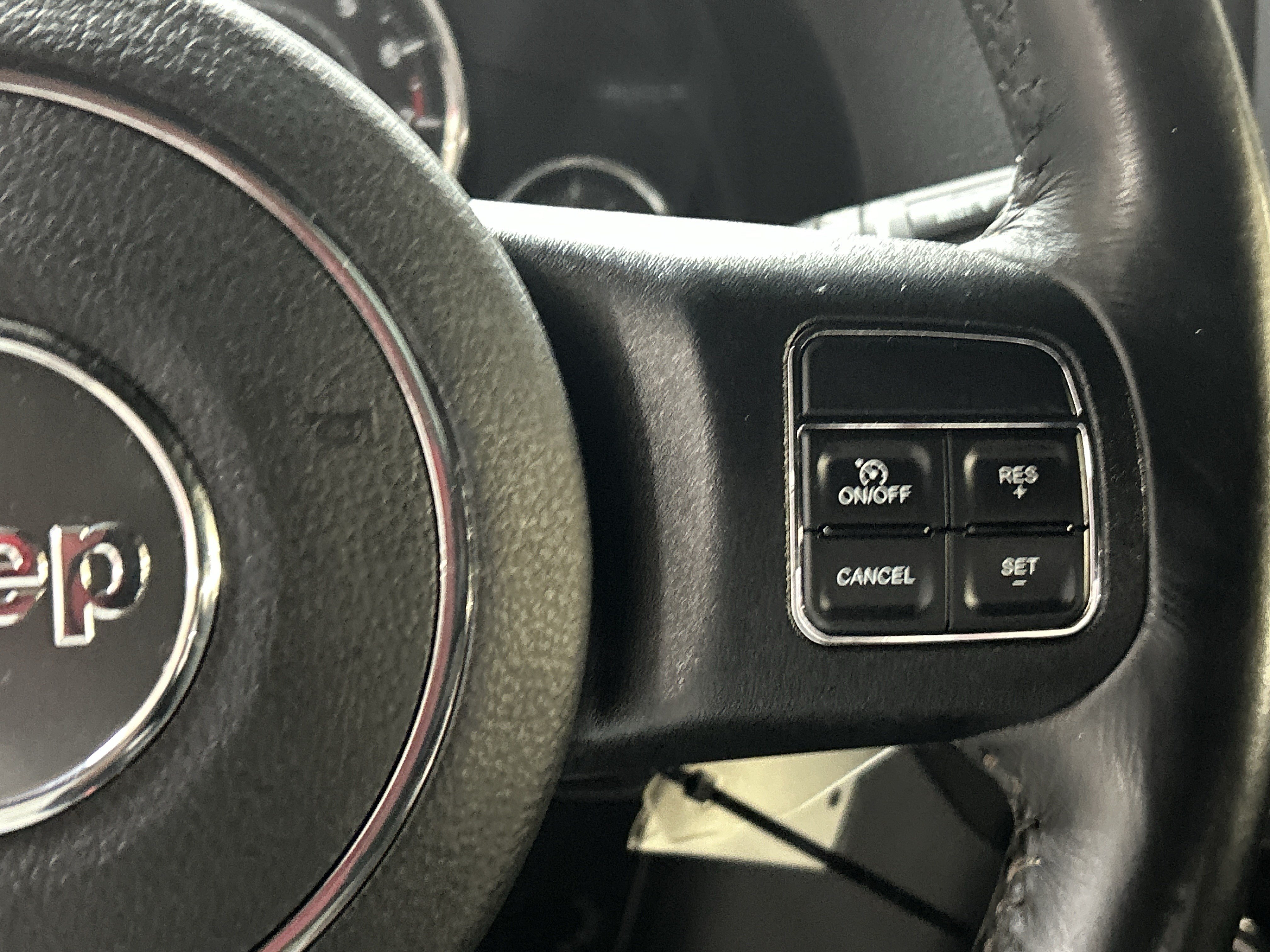 Used 2017 Jeep Wrangler Unlimited Sport w/ Connectivity Group AWD/4WD image 21