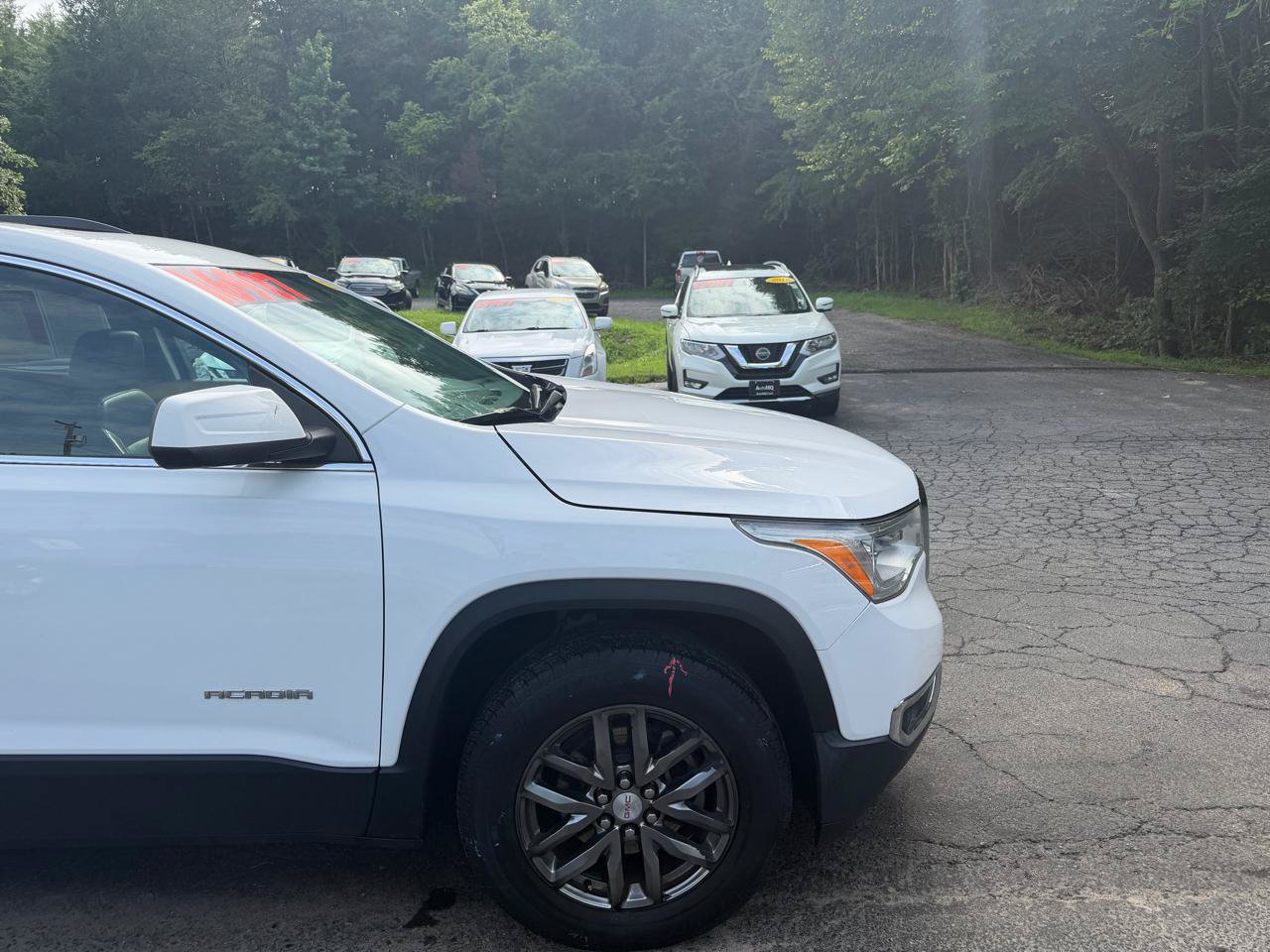 Used 2017 GMC Acadia SLT AWD/4WD image 12