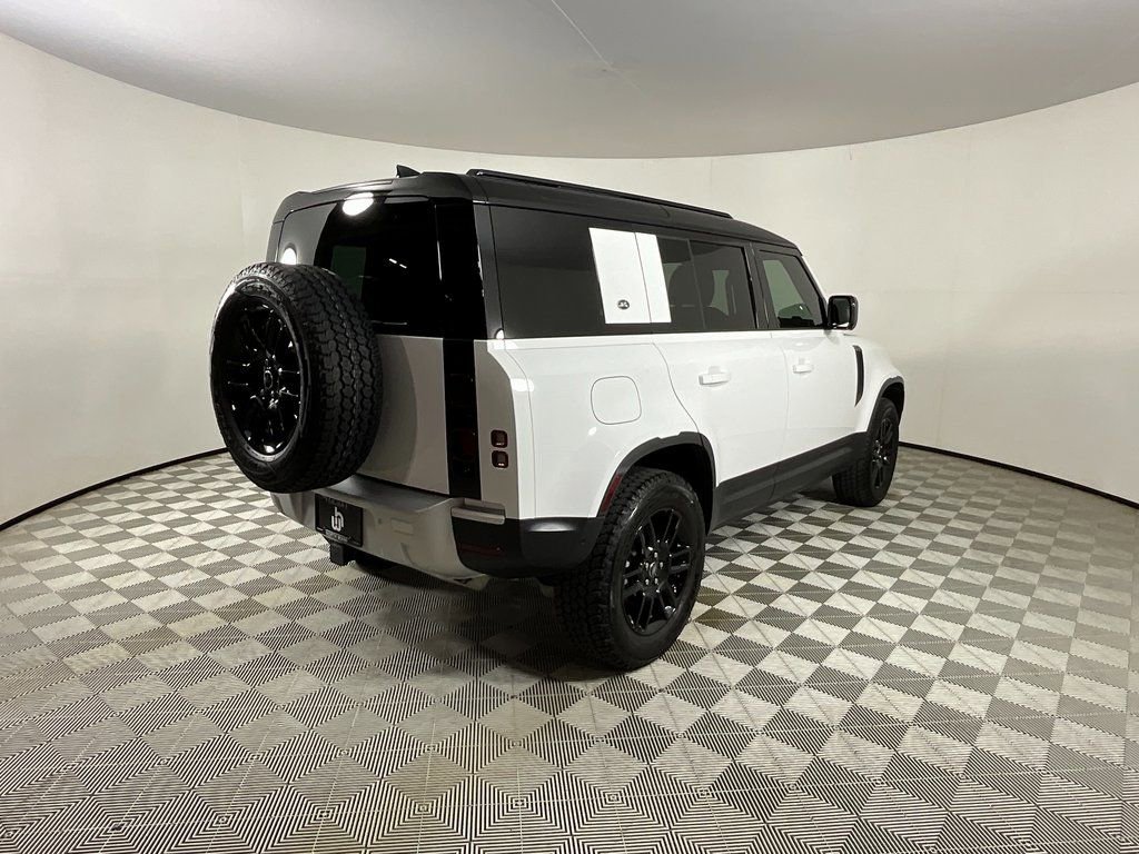 Used 2024 Land Rover Defender 110 S image 4