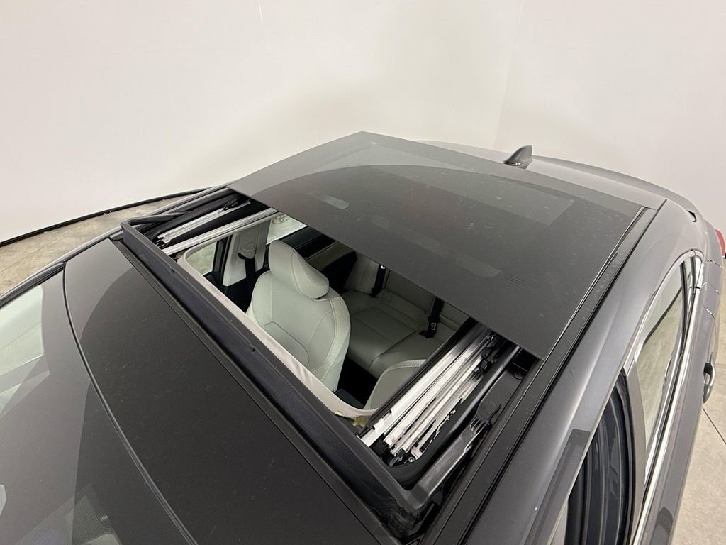 New 2026 Toyota Camry XLE w/ Premium Plus Package AWD/4WD image 25