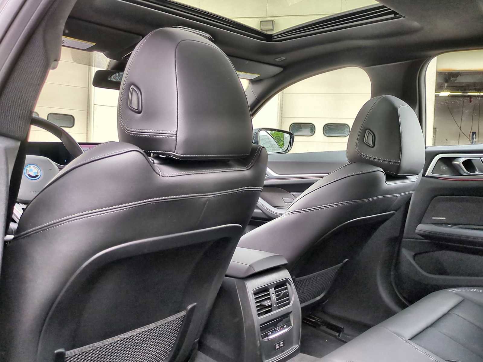 New 2024 BMW i4 eDrive35 w/ Premium Package image 19