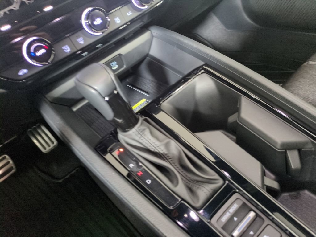 Certified 2025 Honda Accord Sport image 27
