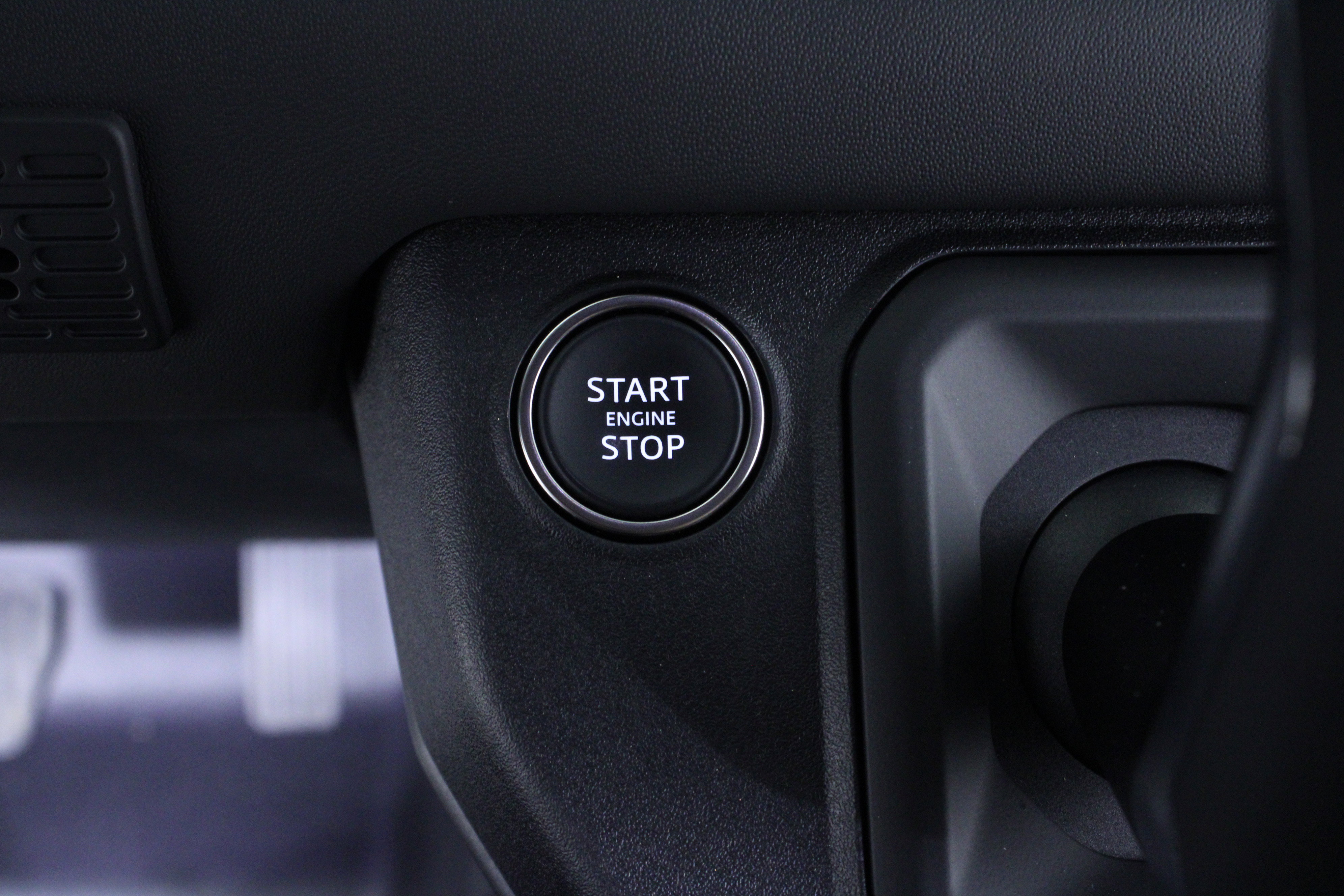 Used 2023 Land Rover Defender 110 X-Dynamic SE image 29