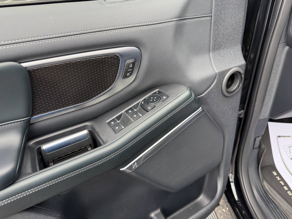 Used 2026 Ford Expedition Max Platinum w/ Stealth Appearance Package AWD/4WD image 16