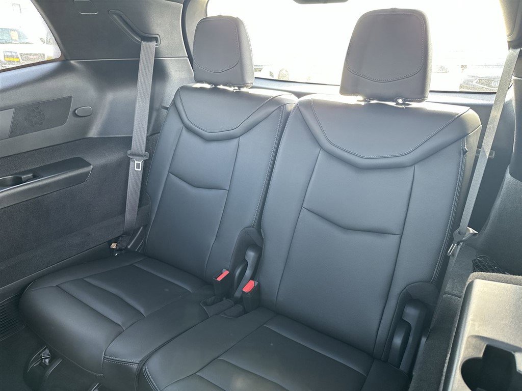 Certified 2024 Cadillac XT6 Luxury image 21