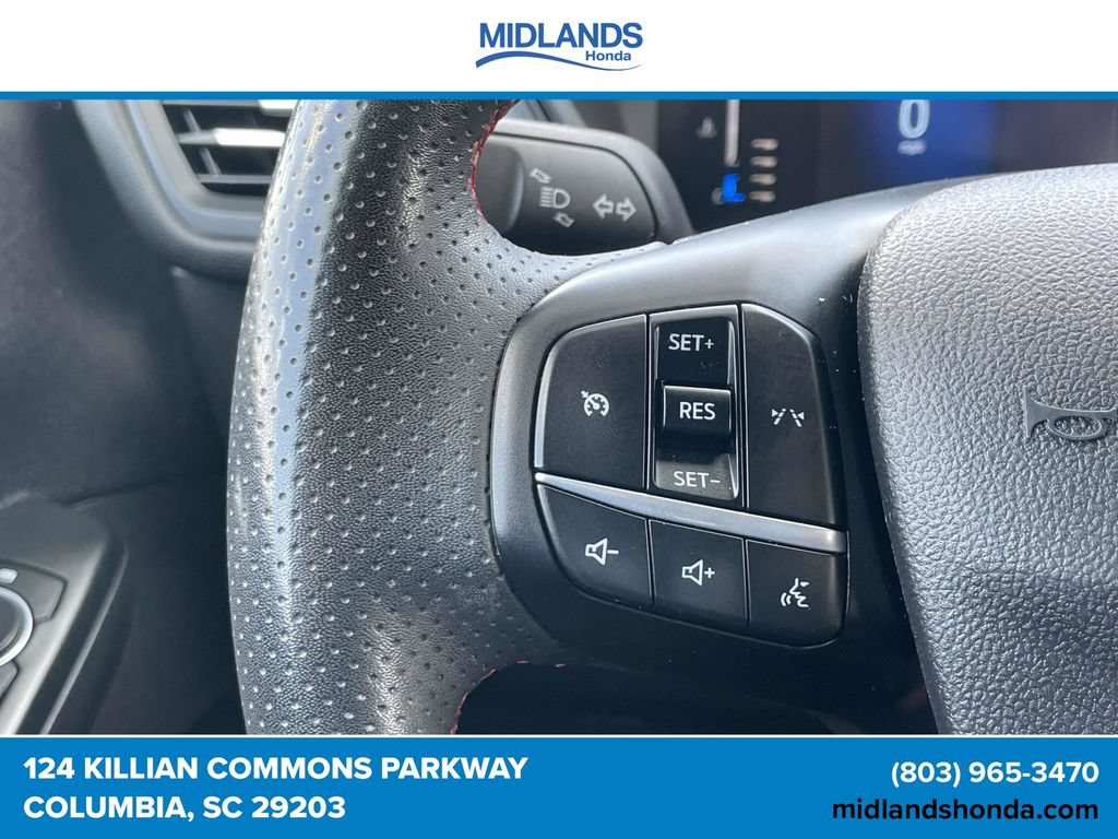 Used 2023 Ford Escape ST-Line w/ Cold Weather Package FWD image 22