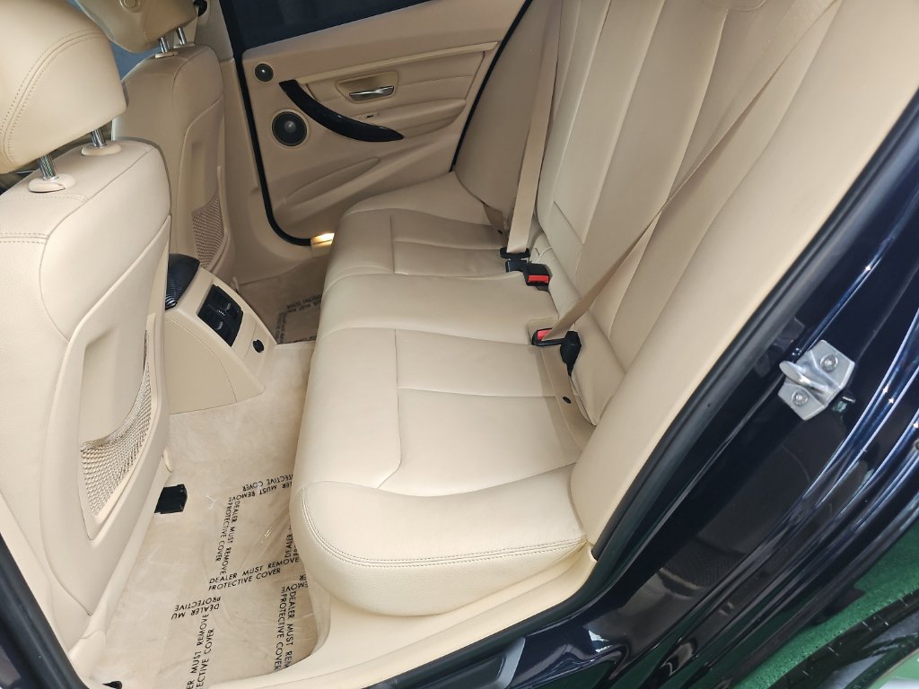 Used 2014 BMW 328i Sedan RWD image 40