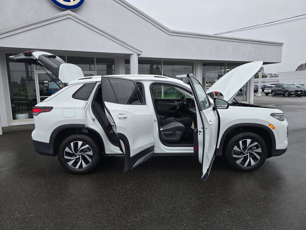 New 2026 Volkswagen Tiguan S image 18