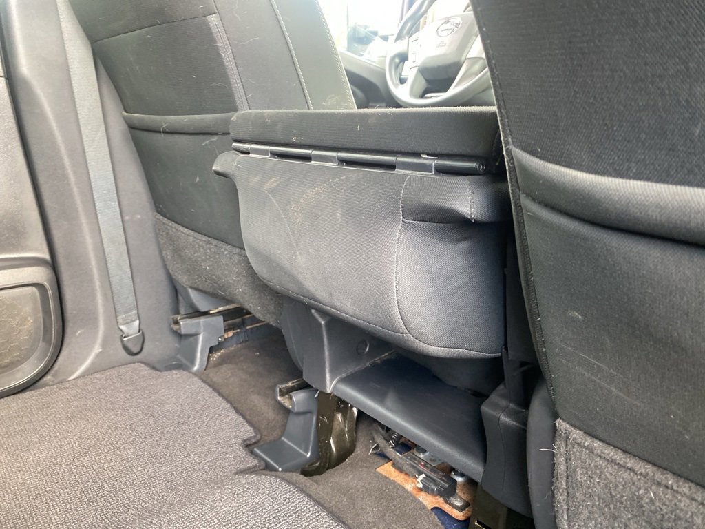 Used 2018 Nissan Titan SV image 25