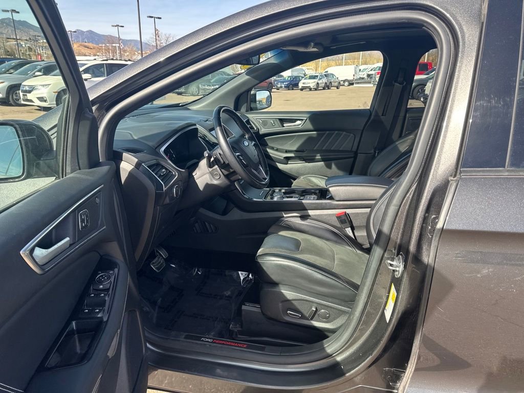 Used 2019 Ford Edge ST w/ Equipment Group 401A image 19