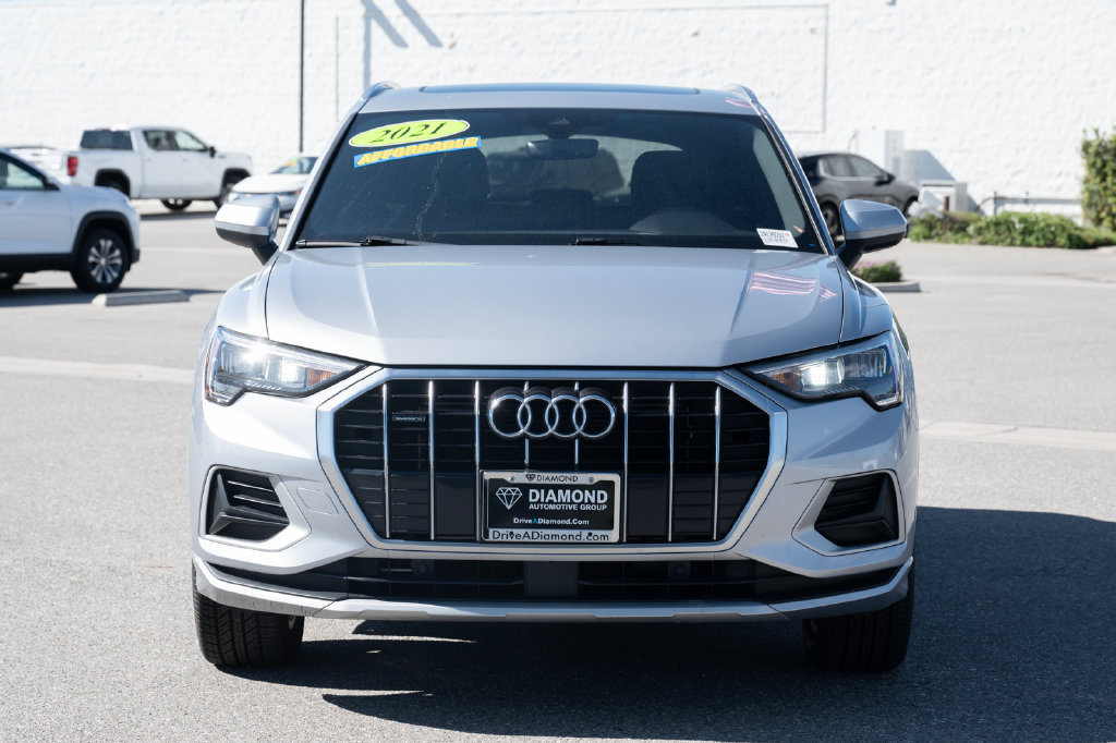 Used 2021 Audi Q3 2.0T Premium AWD/4WD image 2