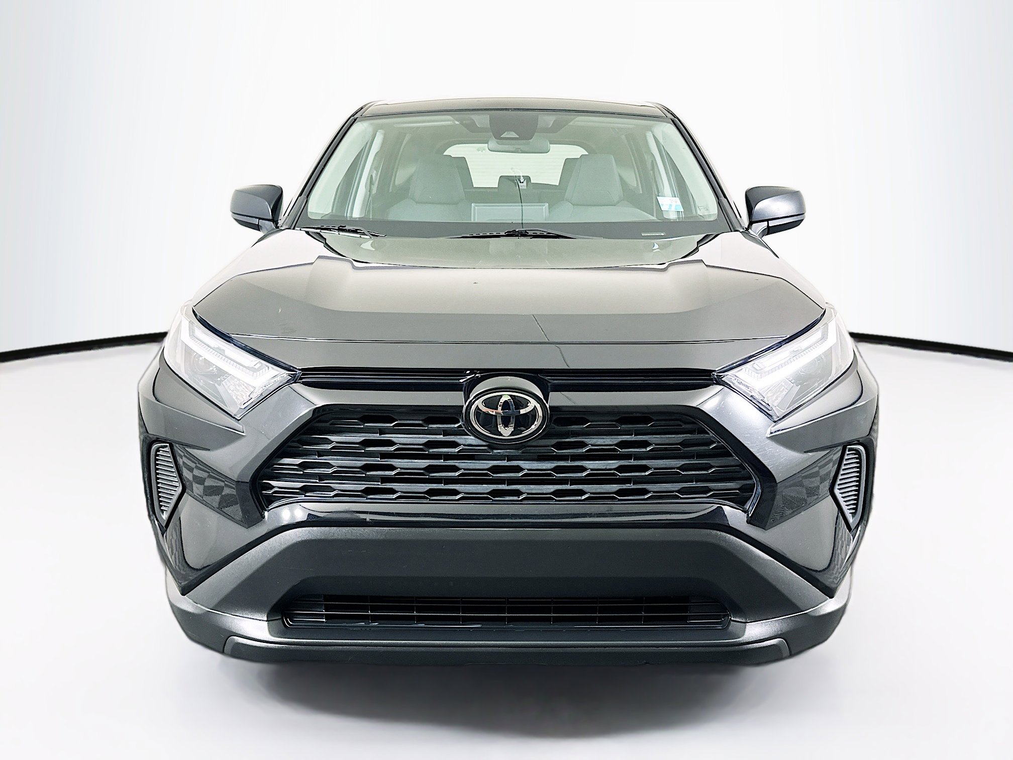 Used 2025 Toyota RAV4 LE image 2