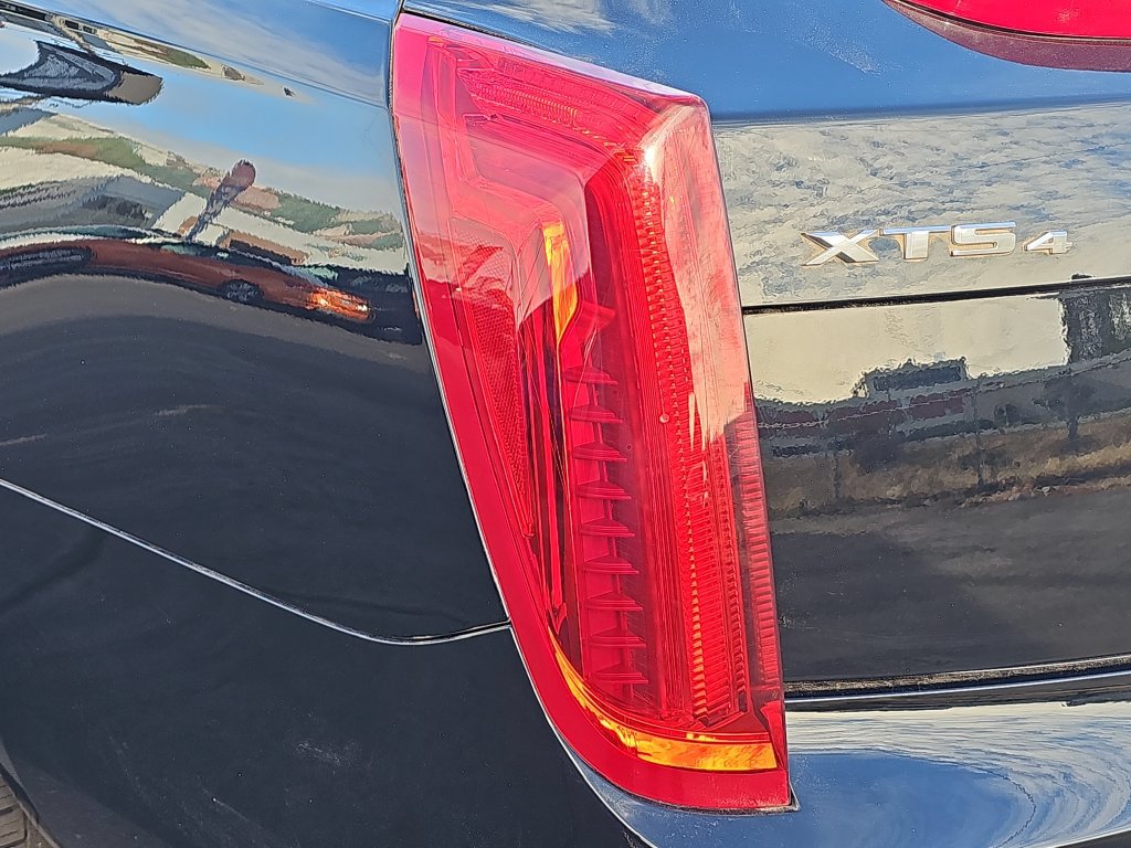 Used 2016 Cadillac XTS Luxury AWD/4WD image 17