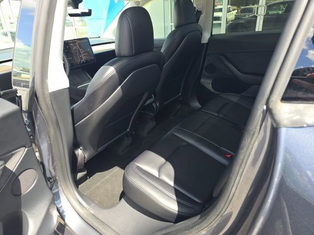 Used 2022 Tesla Model Y Performance image 27