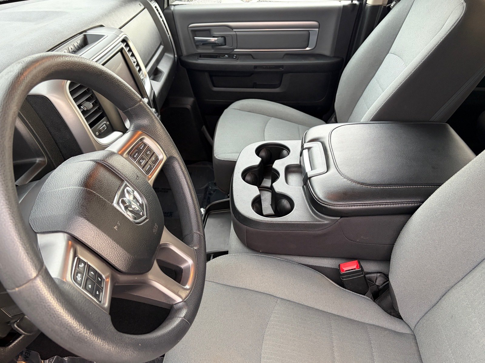Used 2022 RAM 1500 Classic SLT w/ Electronics Group AWD/4WD image 15
