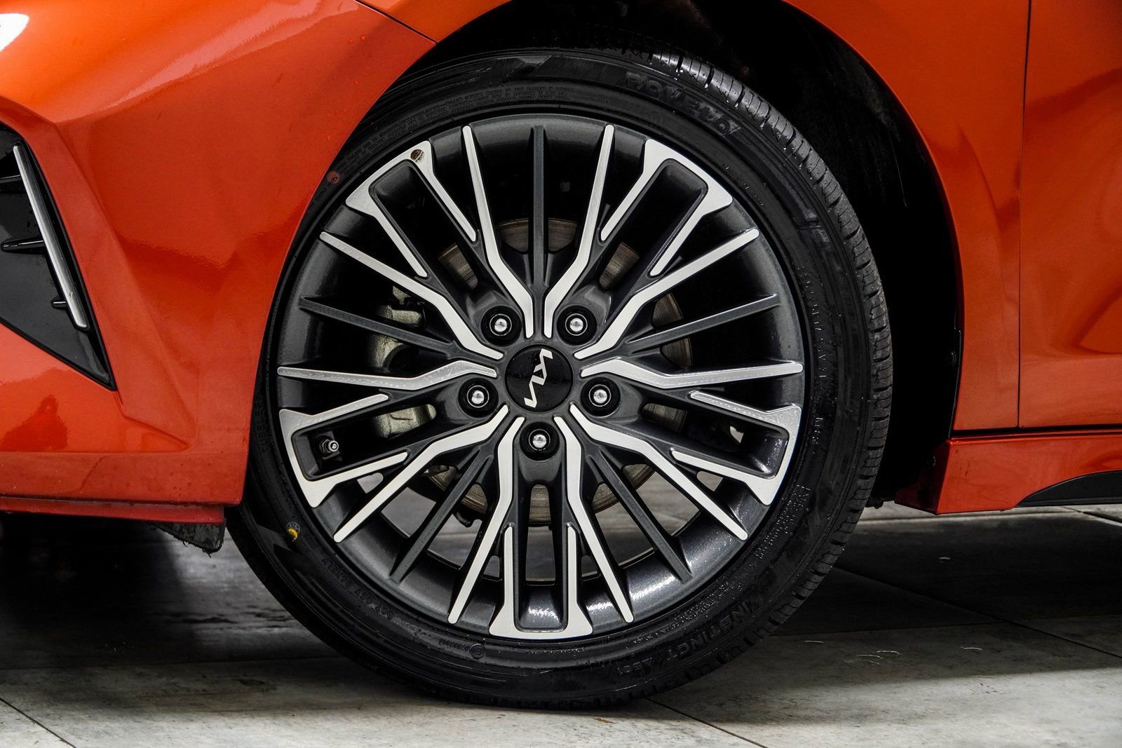 Used 2024 Kia Forte GT-Line w/ GT-Line Premium Package image 3