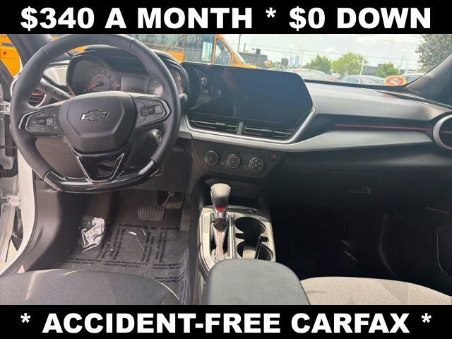 Used 2025 Chevrolet Trax RS w/ Driver Confidence Package FWD image 35