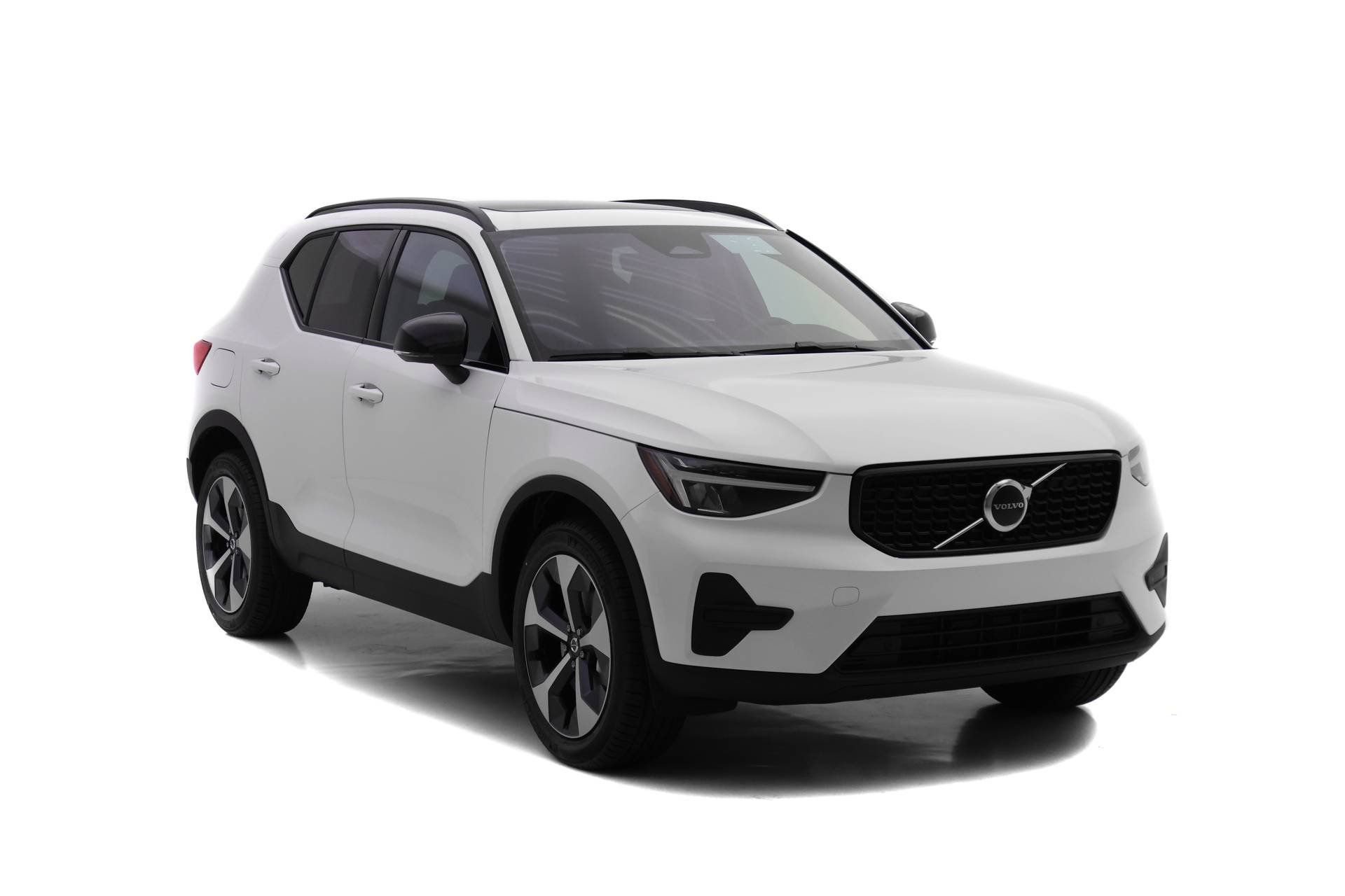 New 2026 Volvo XC40 B5 Core w/ Protection Package Premier AWD/4WD image 2