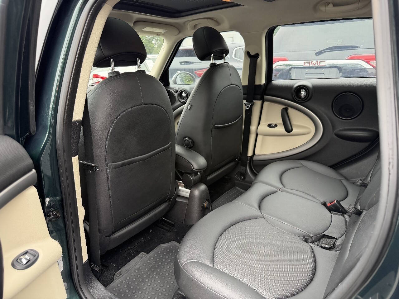 Used 2013 MINI Cooper Countryman FWD image 9