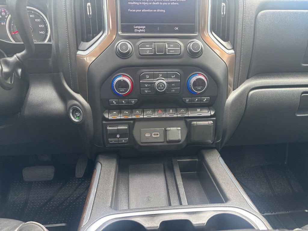 Used 2020 Chevrolet Silverado 1500 High Country w/ Technology Package AWD/4WD image 13