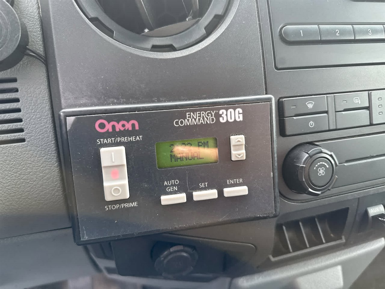 Used 2012 Ford F550 2WD Regular Cab Super Duty w/ PWR Equipment Group image 17