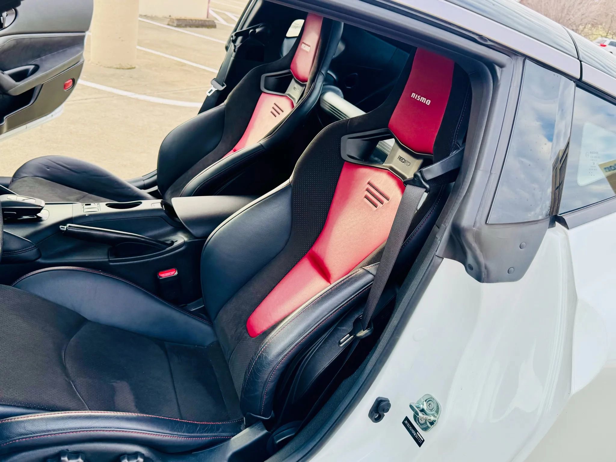 Used 2024 Nissan Z NISMO w/ Floor Mat Package image 36