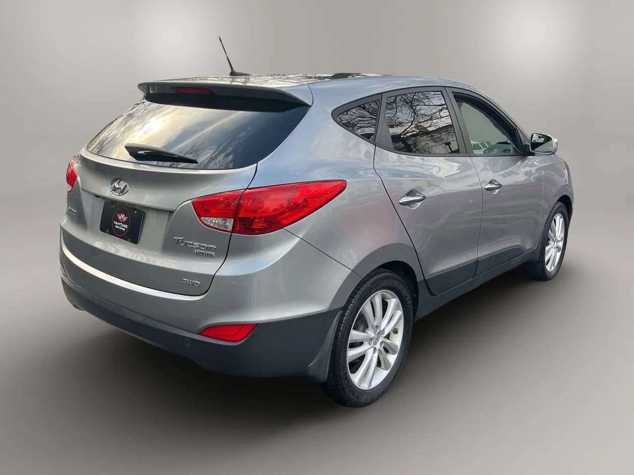 Used 2012 Hyundai Tucson Limited w/ Premium Pkg image 3