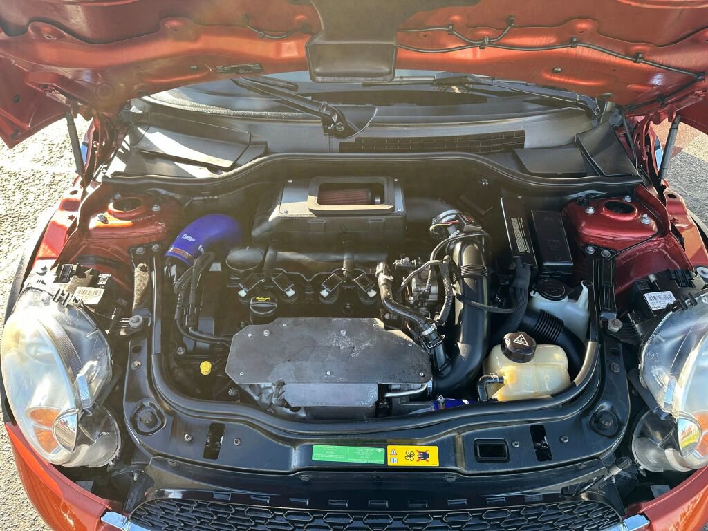 Used 2011 MINI Cooper S image 17