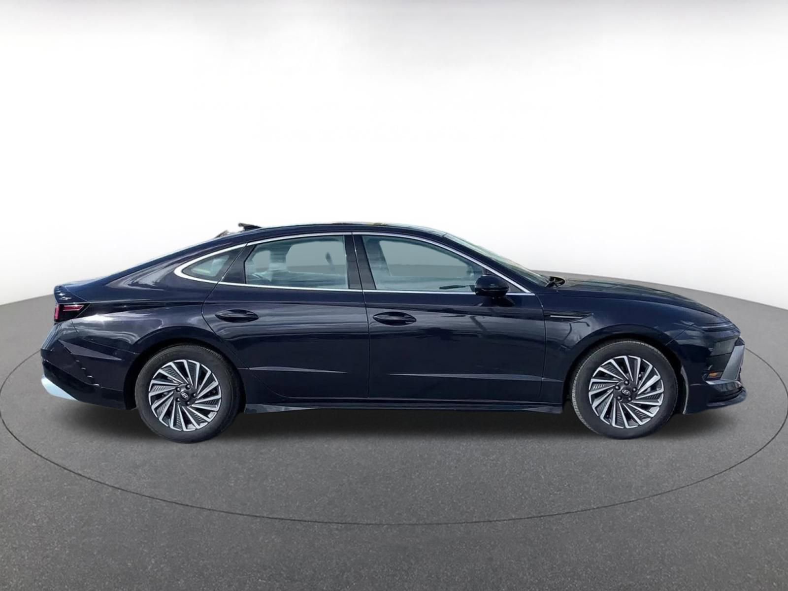 Used 2025 Hyundai Sonata SEL image 16