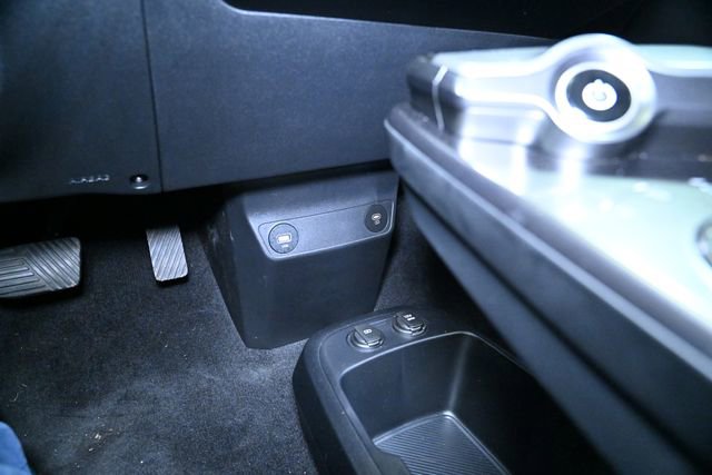 Used 2024 Kia EV6 Wind image 31