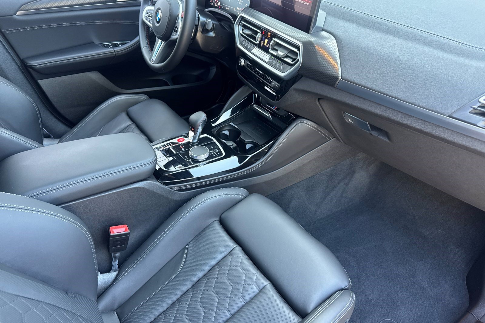 Used 2025 BMW X4 M w/ Competition Package AWD/4WD image 34