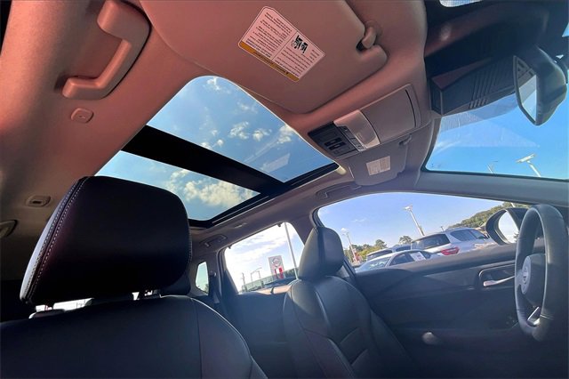 Certified 2024 Nissan Rogue SL w/ SL Premium Package image 26