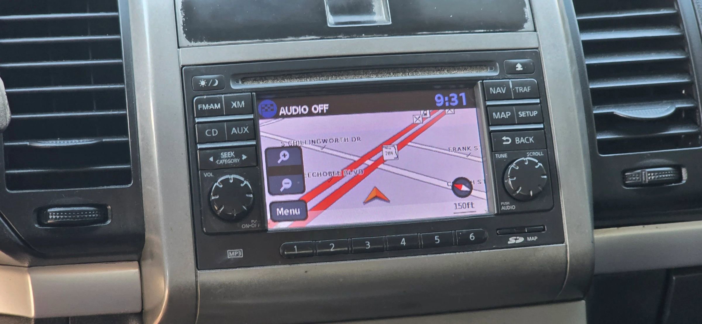 Used 2012 Nissan Sentra 2.0 SR w/ Special Edition Pkg image 9