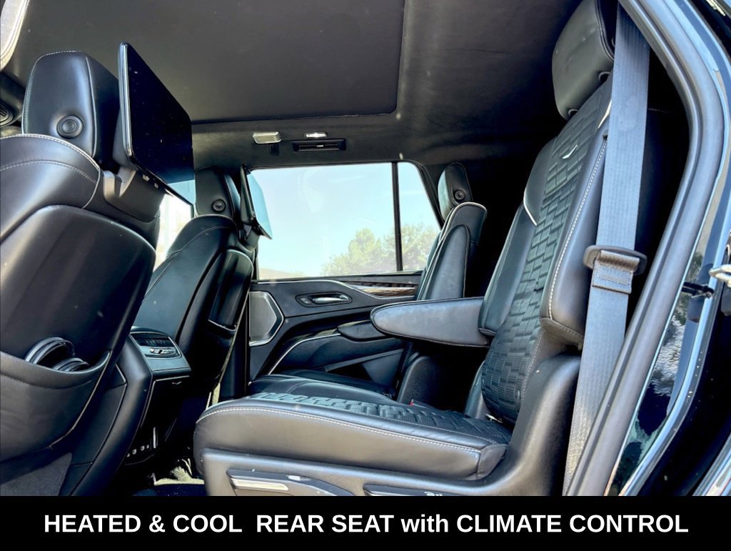 Used 2021 Cadillac Escalade Sport Platinum w/ LPO, ONYX Package AWD/4WD image 15