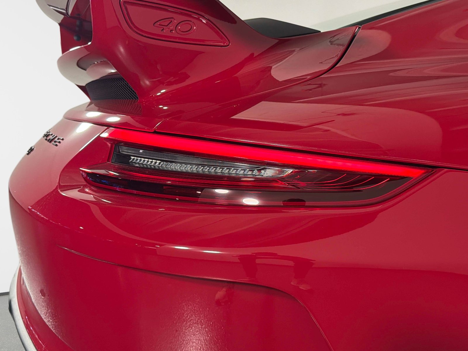 Used 2018 Porsche 911 GT3 RWD image 17