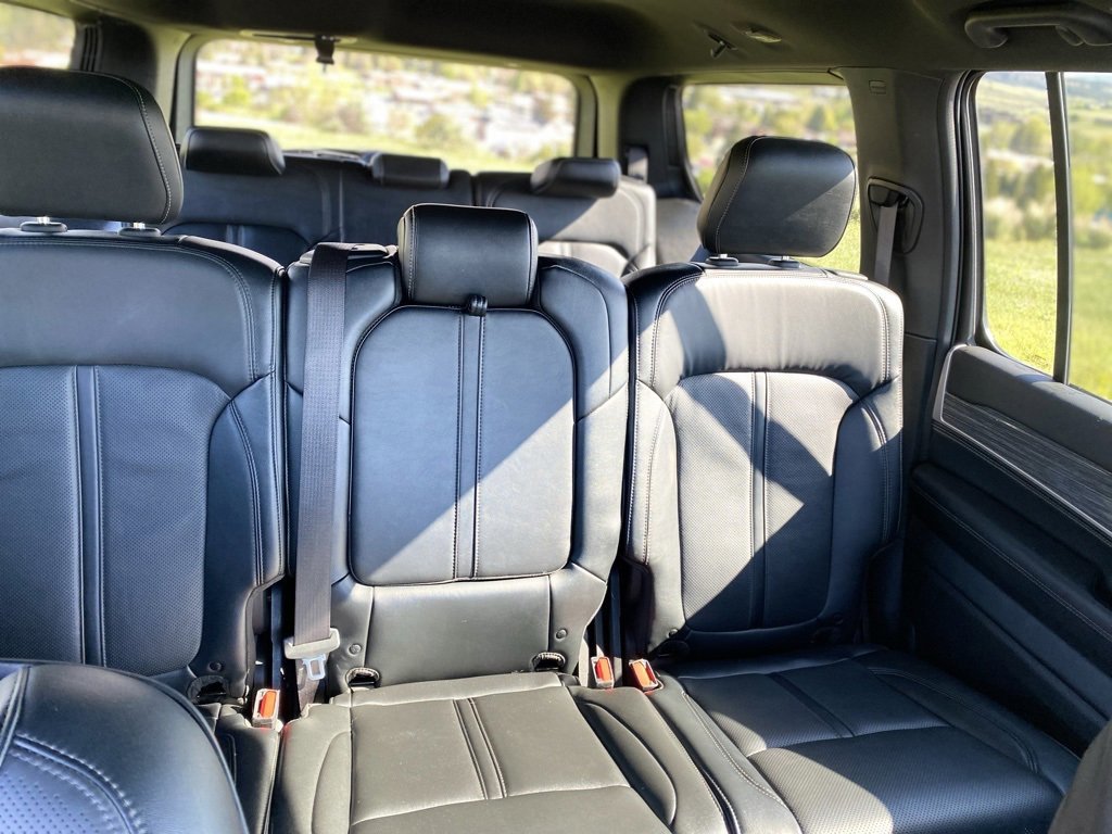 Used 2022 Jeep Wagoneer Series III AWD/4WD image 23