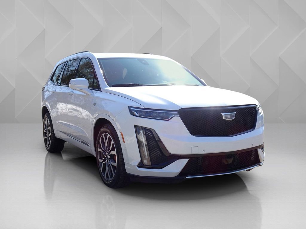 Certified 2024 Cadillac XT6 Sport w/ Technology Package image 4