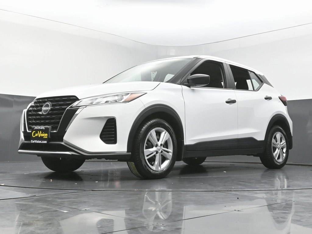 Used 2024 Nissan Kicks S image 43