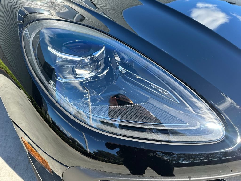 Certified 2026 Porsche Macan S AWD/4WD image 13