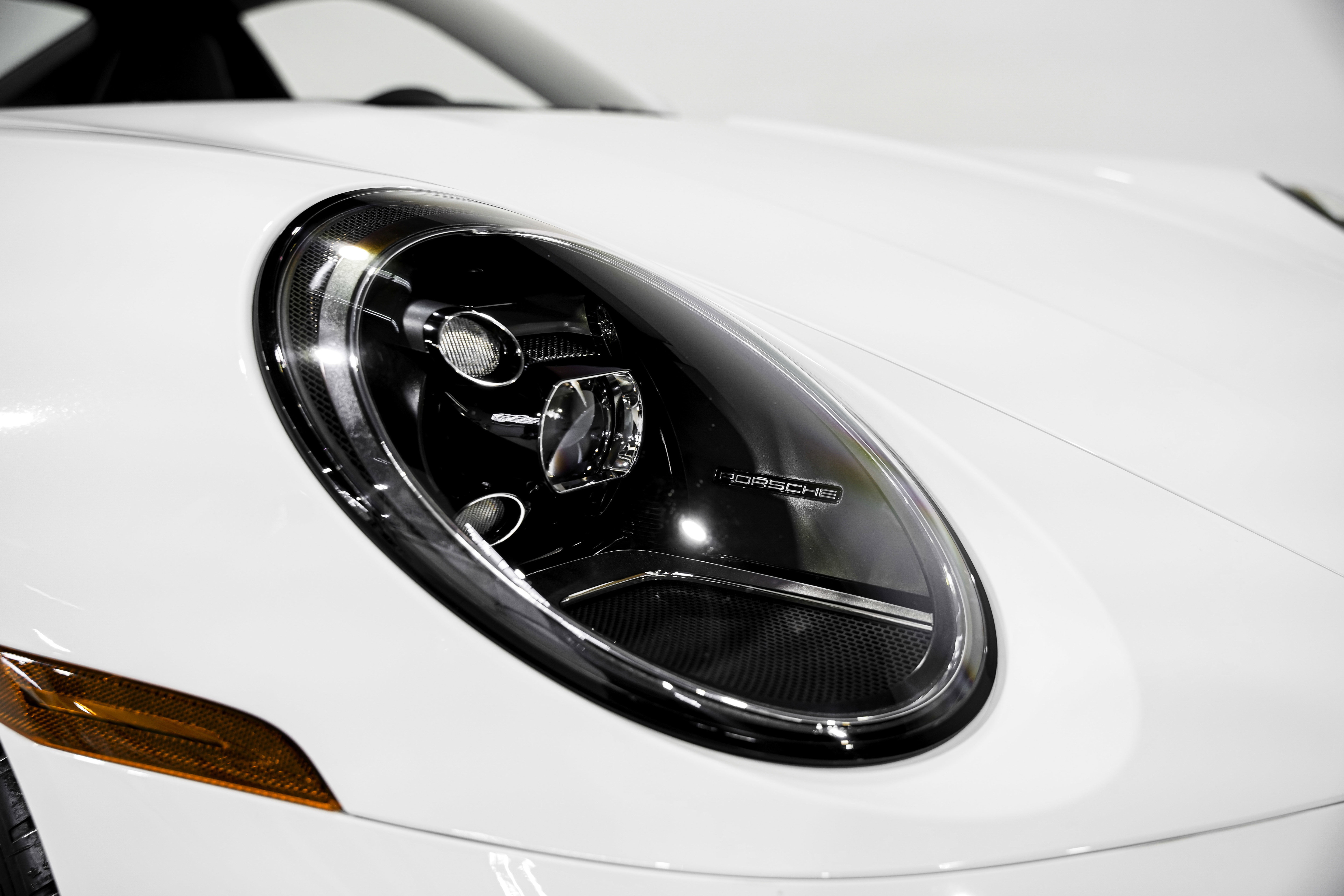 Used 2023 Porsche 911 Carrera w/ Premium Package image 41