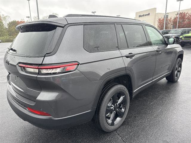 New 2025 Jeep Grand Cherokee L Altitude image 4