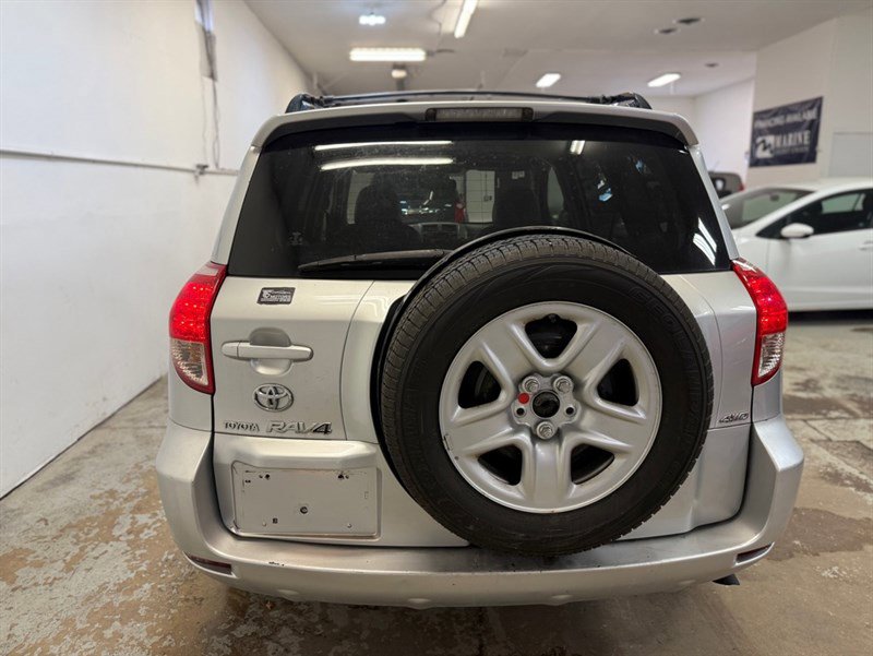 Used 2007 Toyota RAV4 Limited AWD/4WD image 6