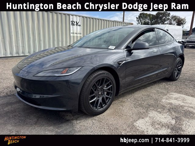 Used 2025 Tesla Model 3 Long Range RWD image 1
