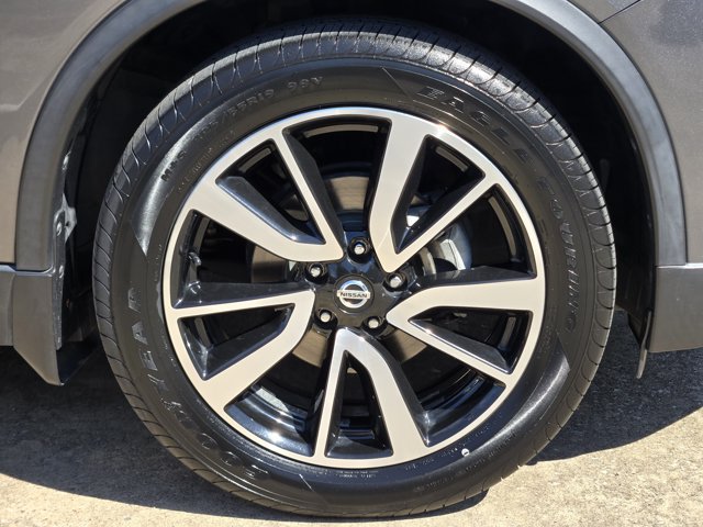 Used 2020 Nissan Rogue SL w/ Premium Package FWD image 13