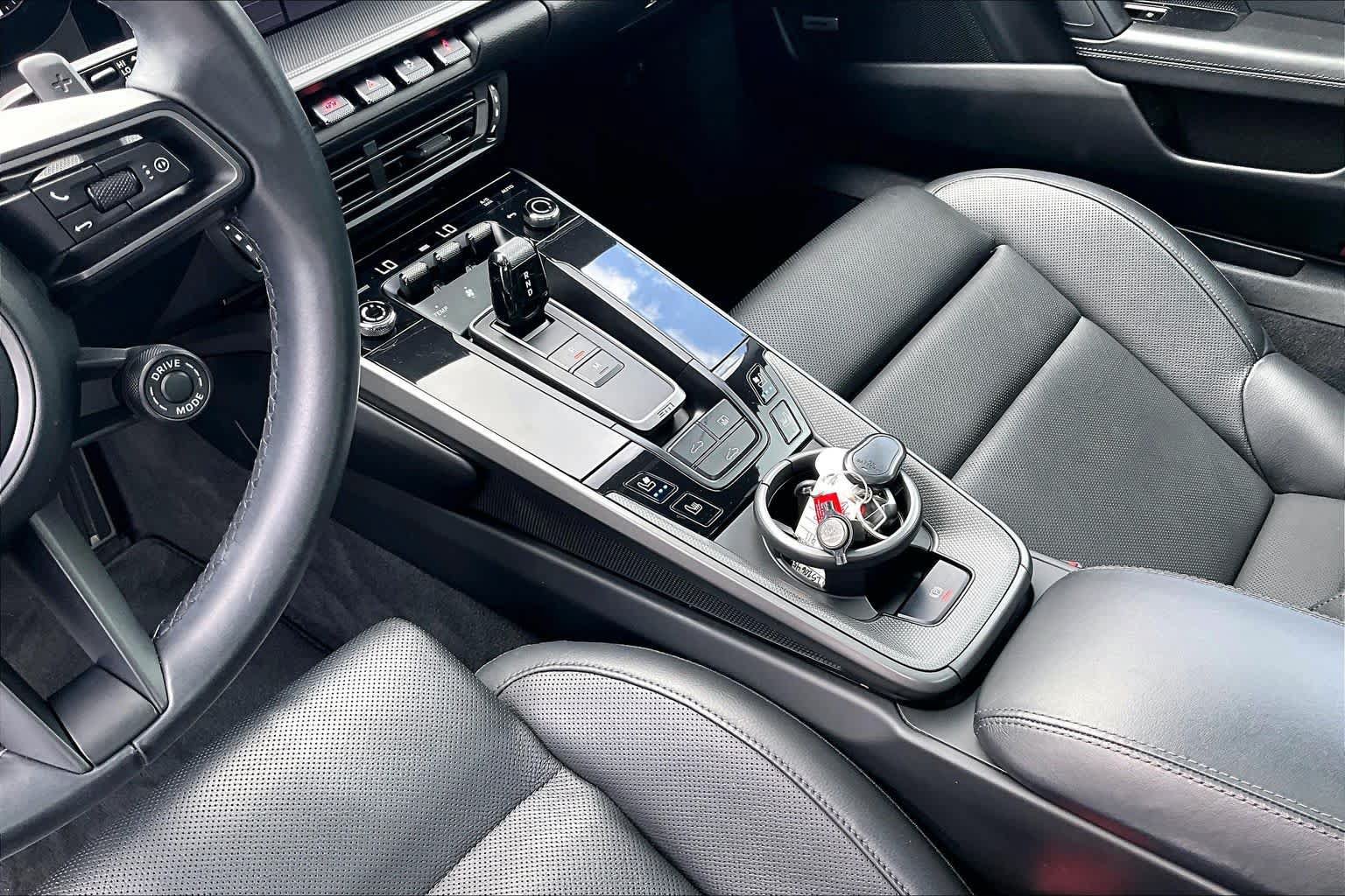 Used 2020 Porsche 911 Carrera RWD image 16