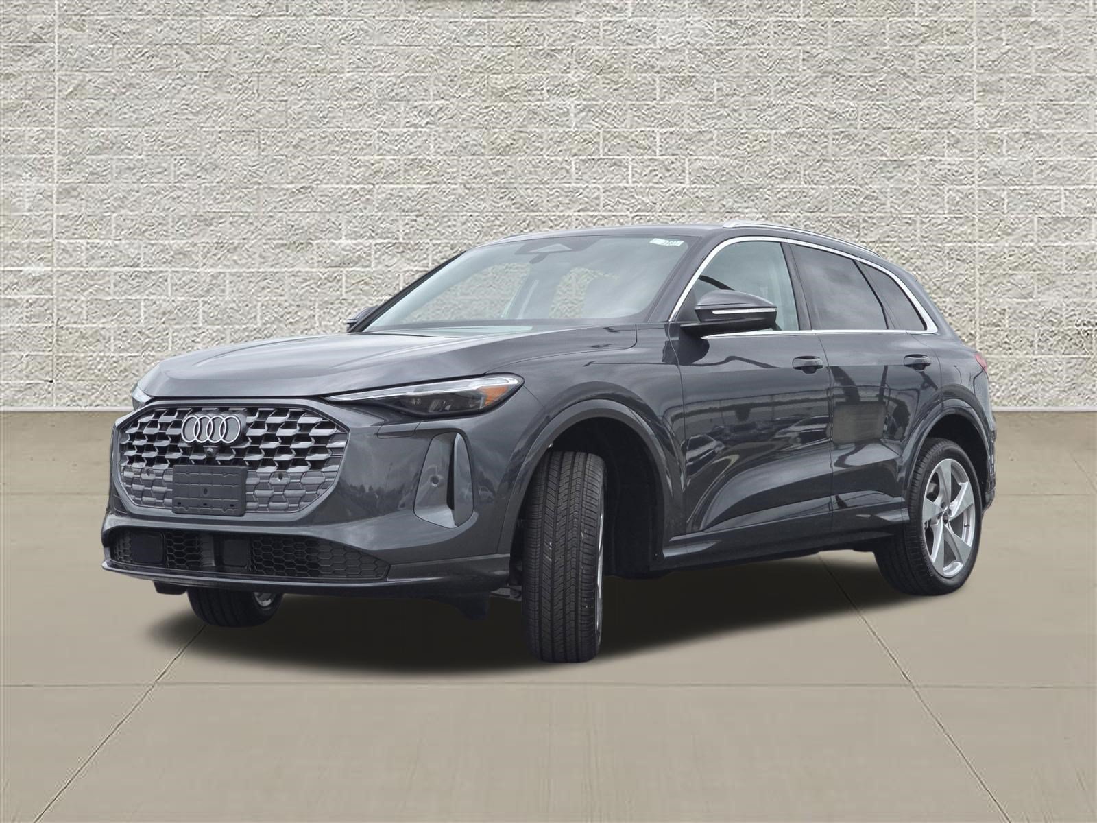 New 2026 Audi Q5 Premium Plus AWD/4WD image 3