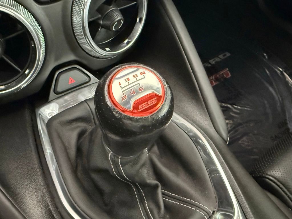 Used 2018 Chevrolet Camaro SS w/ Redline Edition RWD image 26