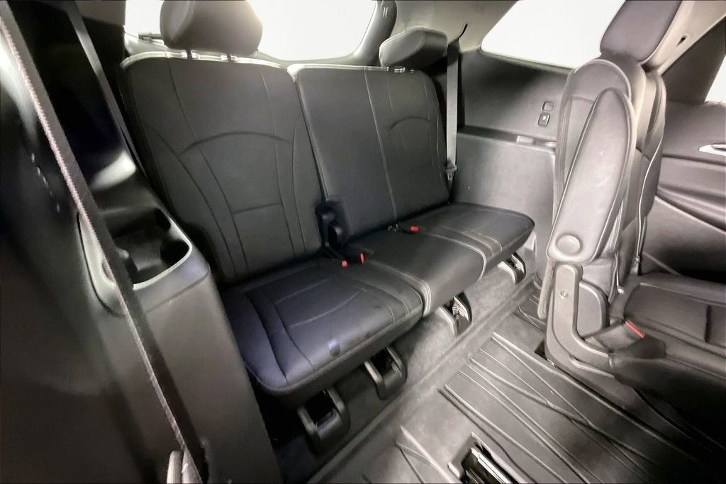 Certified 2021 Buick Enclave Avenir w/ Avenir Technology Package FWD image 26
