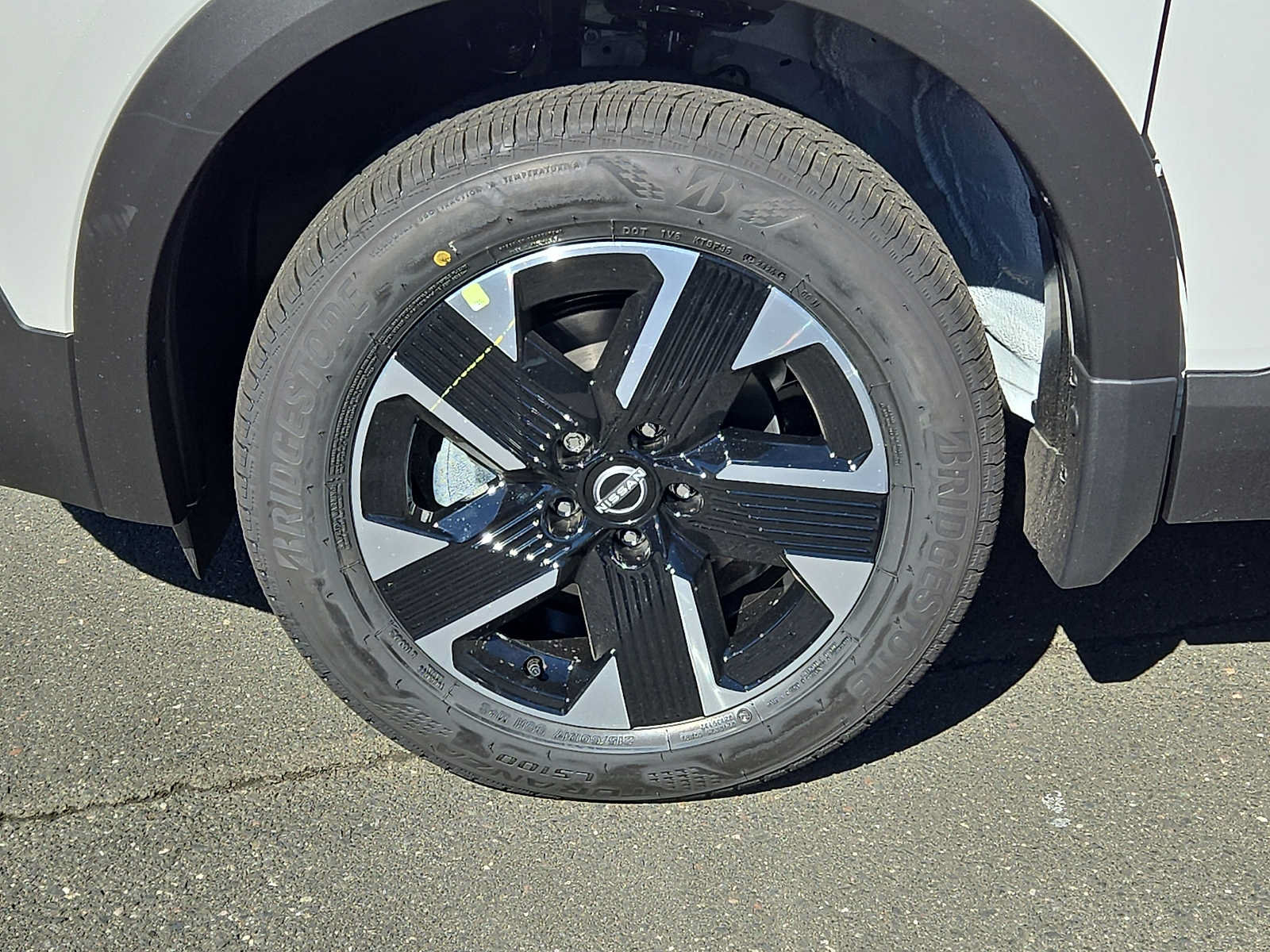 New 2027 Nissan Kicks SV AWD/4WD image 8