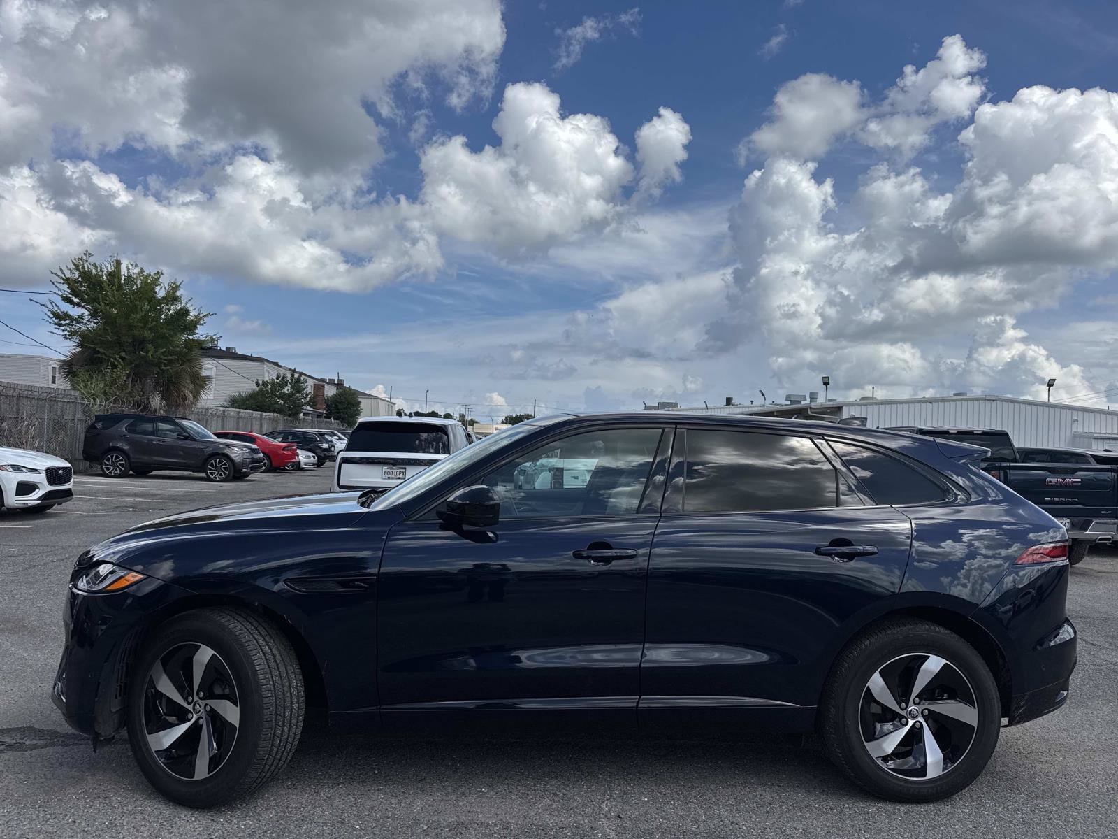 Used 2026 Jaguar F-PACE R-Dynamic S AWD/4WD image 2